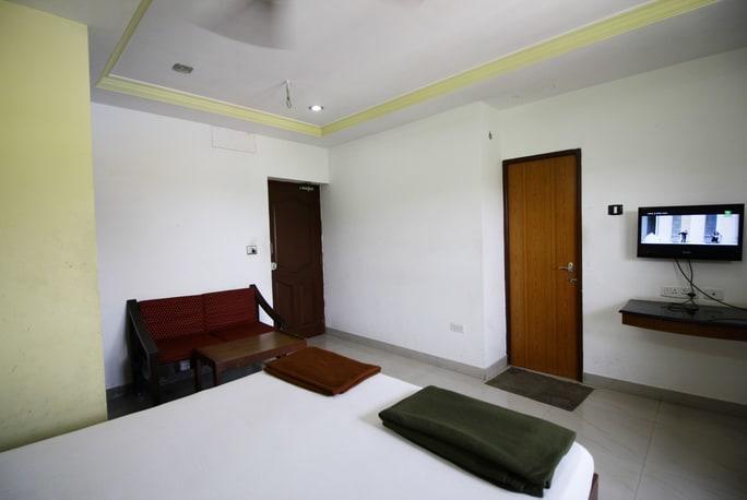 Hotel Adithya Chennai Exterior photo